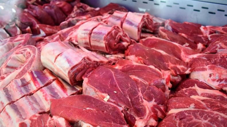 Suben los cortes de carne vacuna entre $ 8 y 10 $ menos asado exonerado de  IVA - Metropolitano