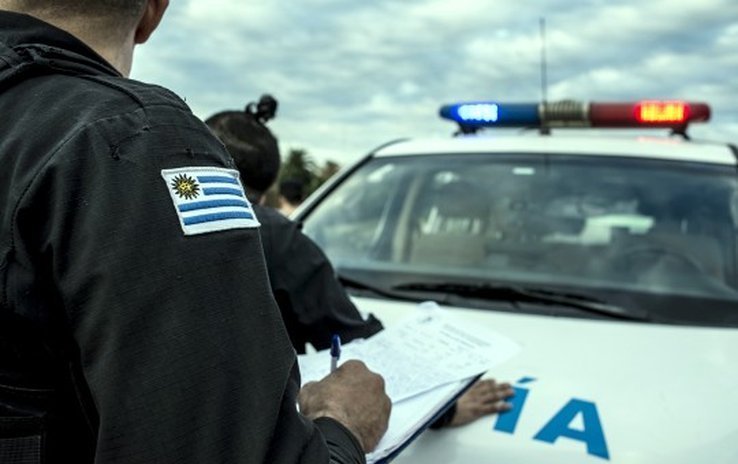 POLICIA