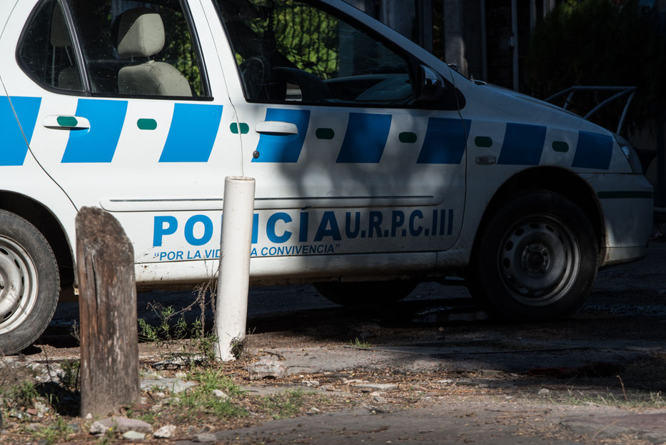 POLICIA